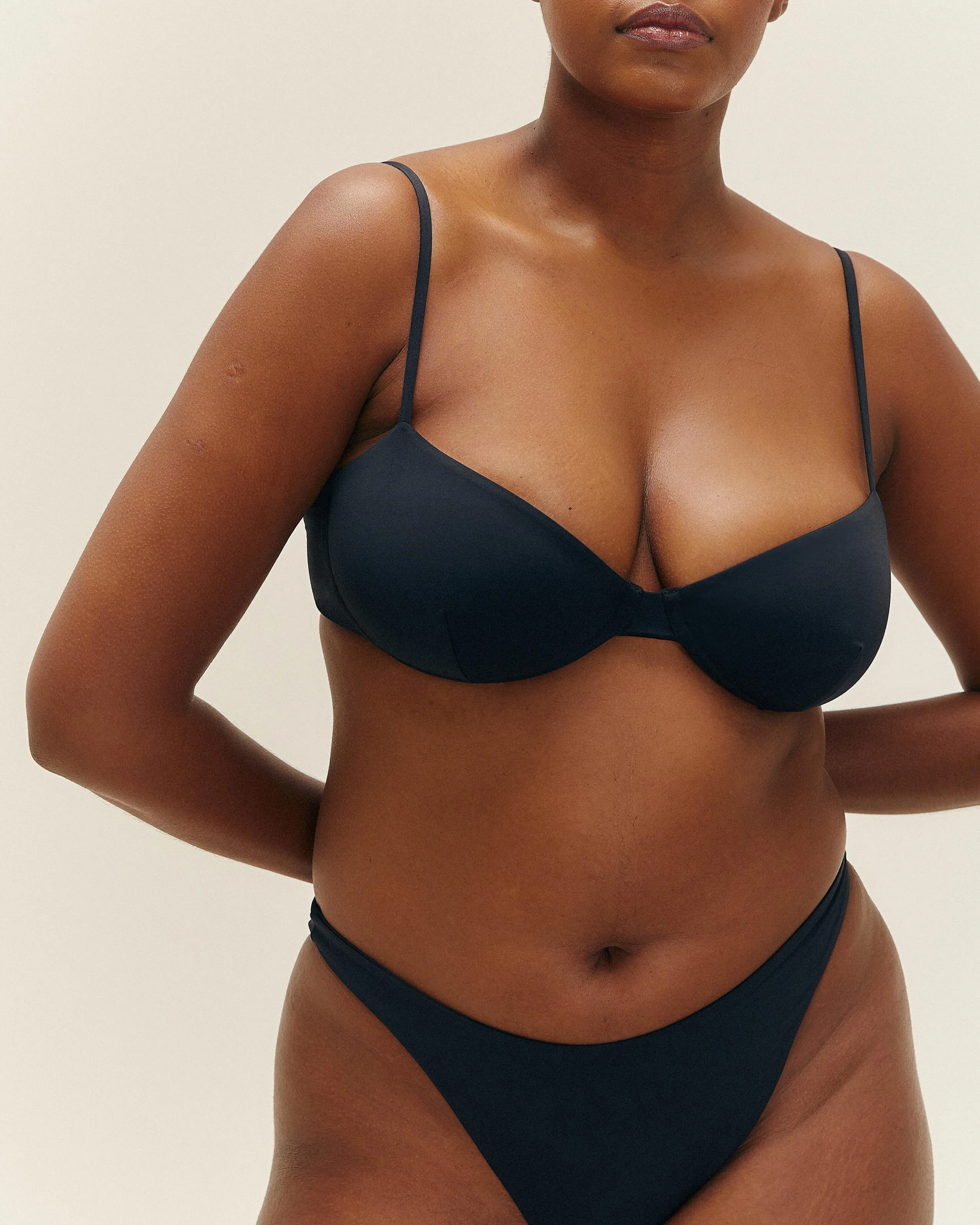 ADJUSTABLE LIDI TOP BLACK - Image 3