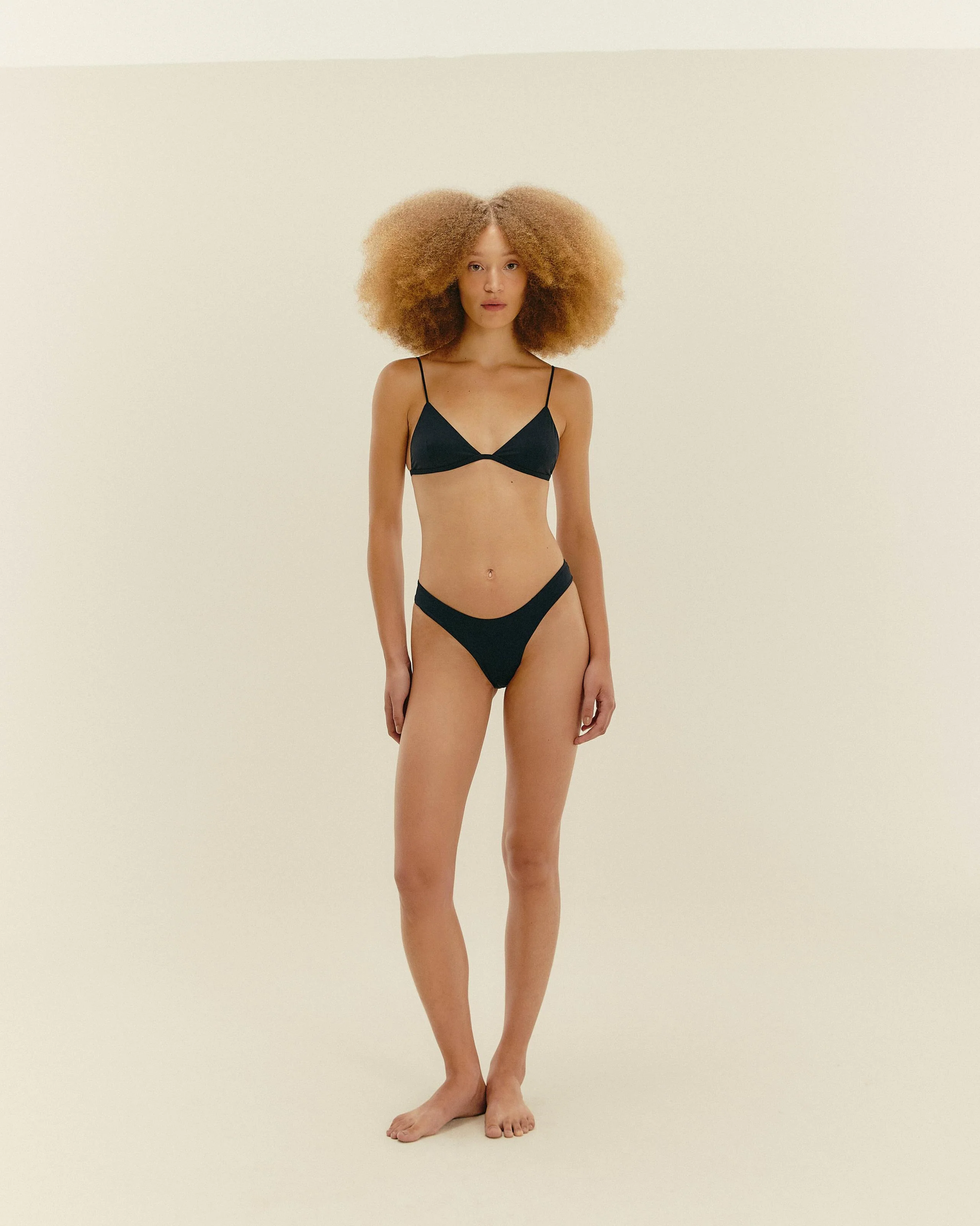 AJUSTABLE OLIVIA TOP BLACK - Image 2