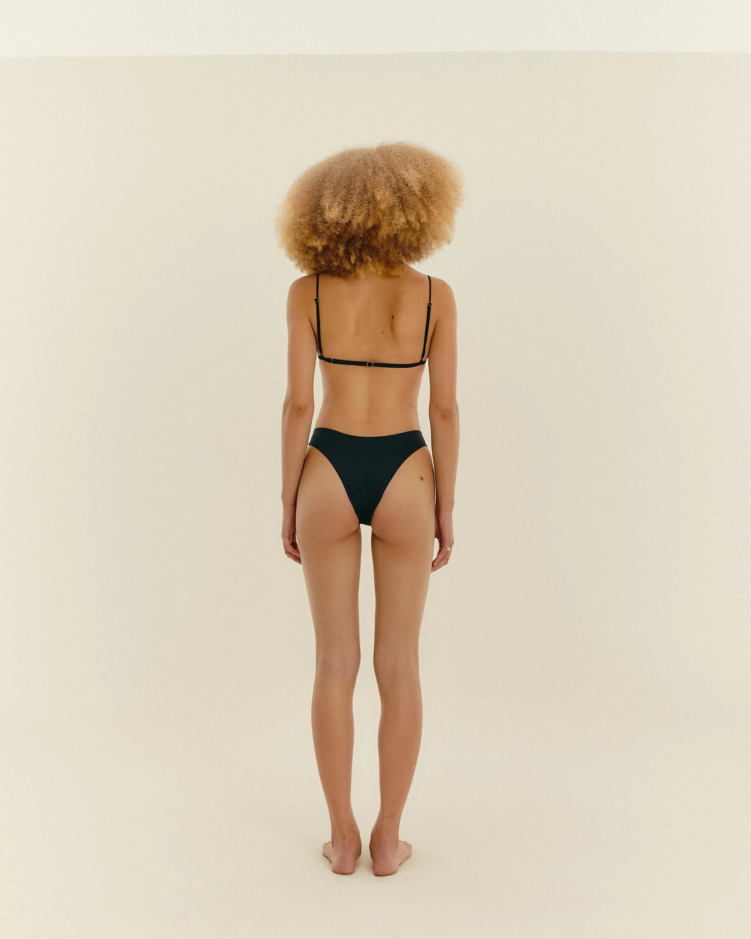 AJUSTABLE OLIVIA TOP BLACK - Image 3