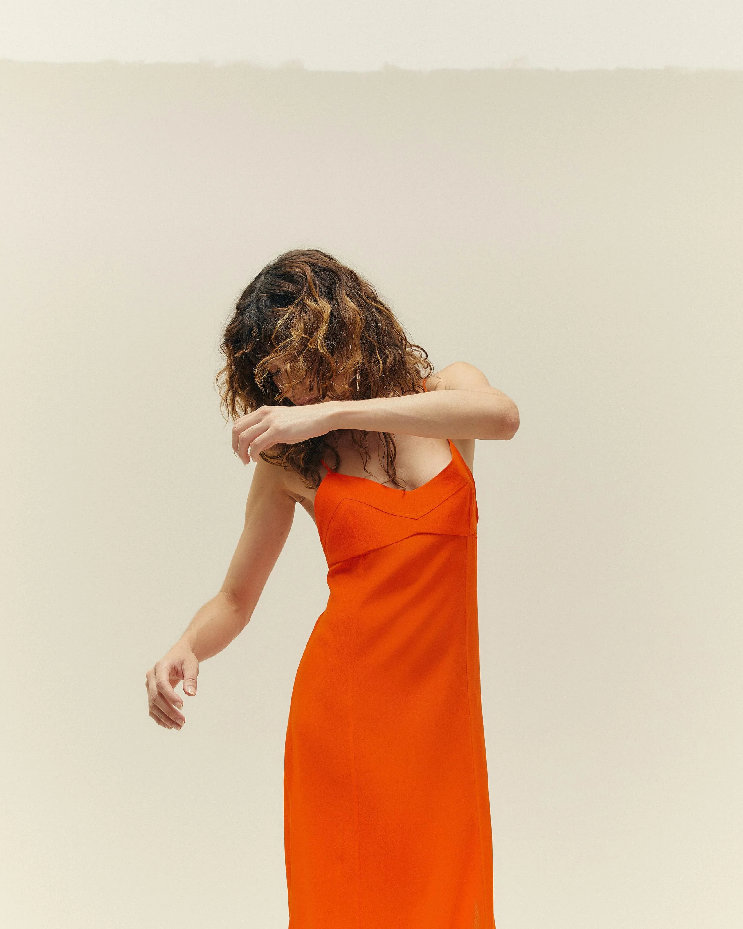 BECA DRESS MIE ORANGE - Image 4