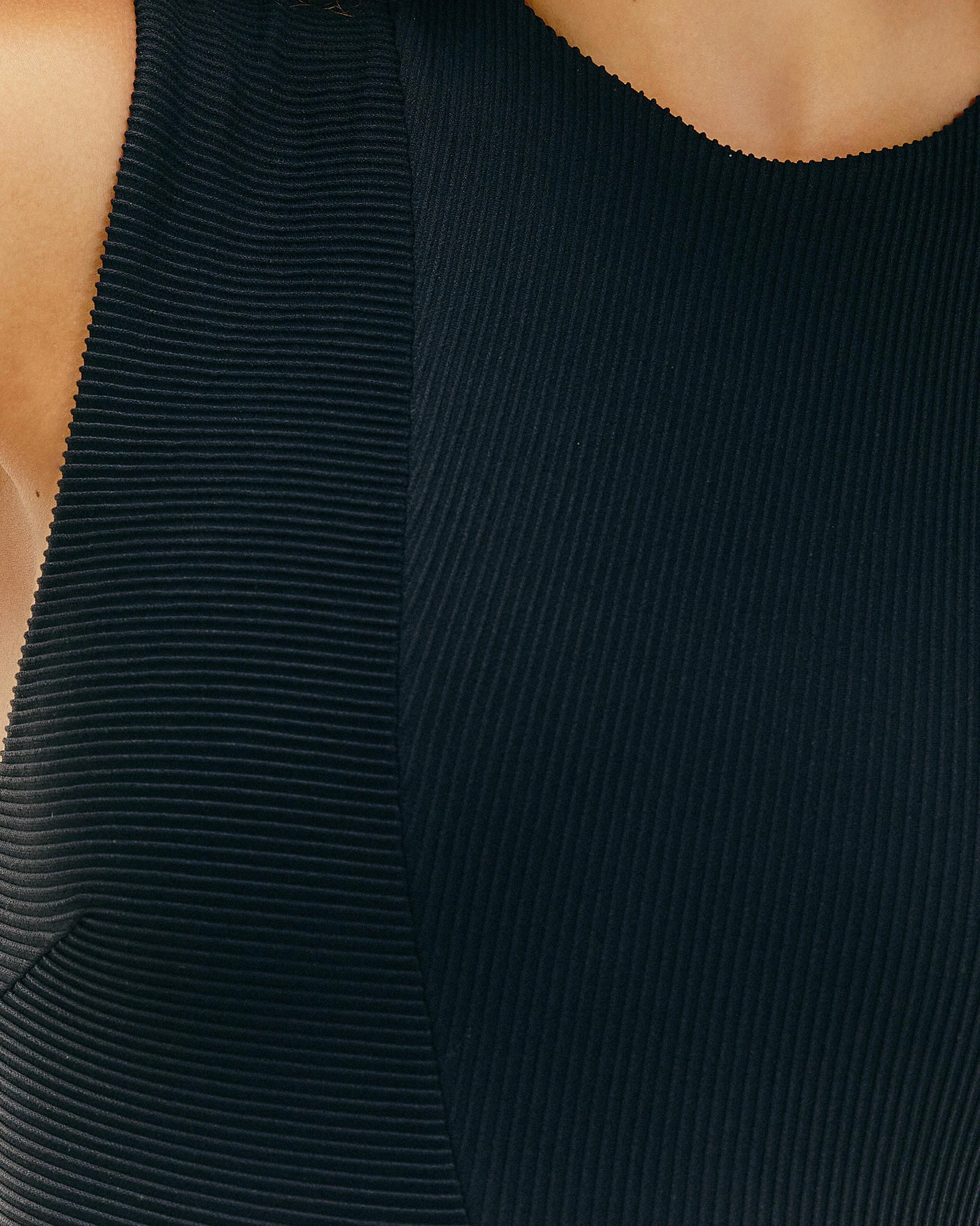 BLACK BLACK - Image 2