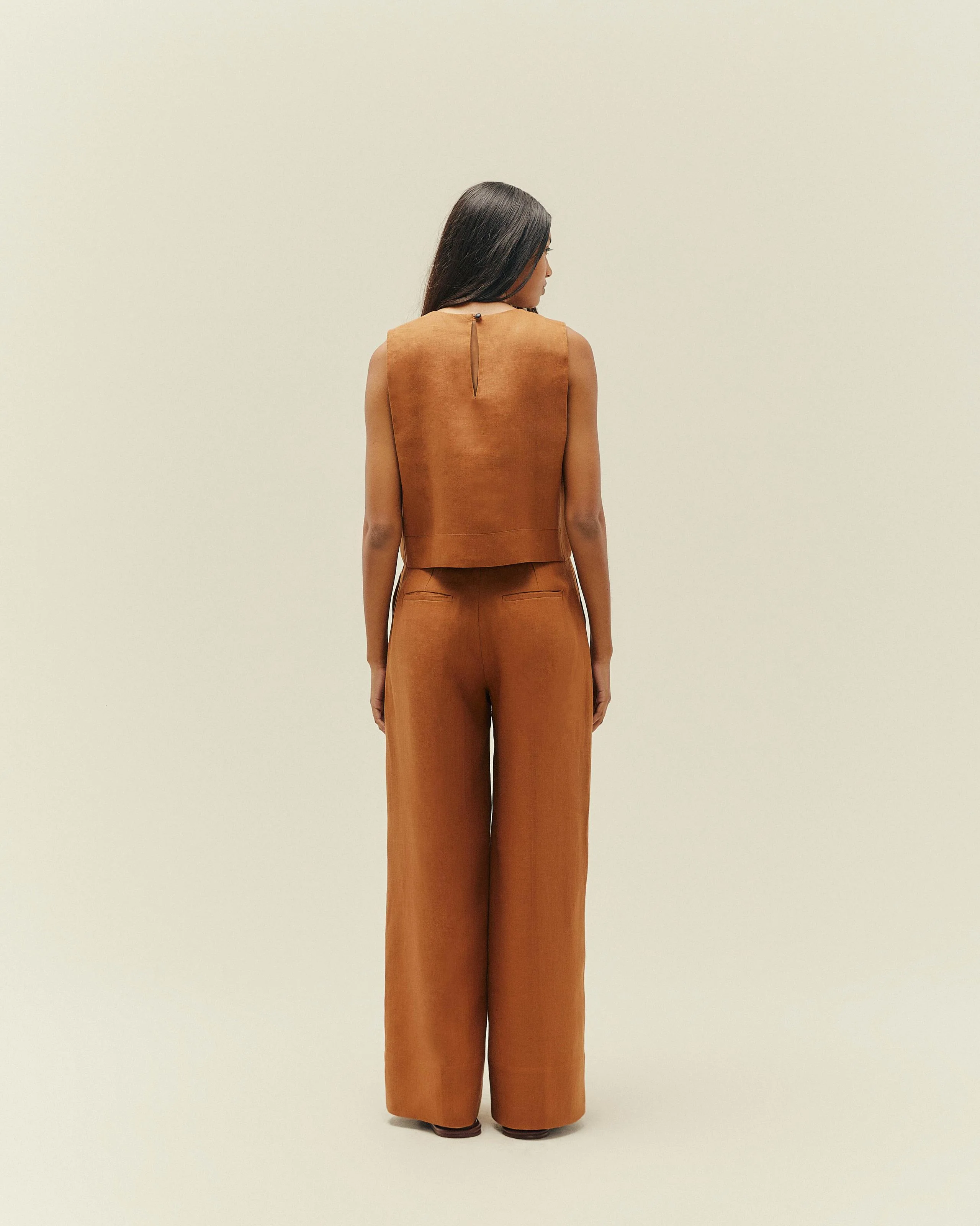 BLUSA MARIANA LINHO CHESTNUT - Image 3