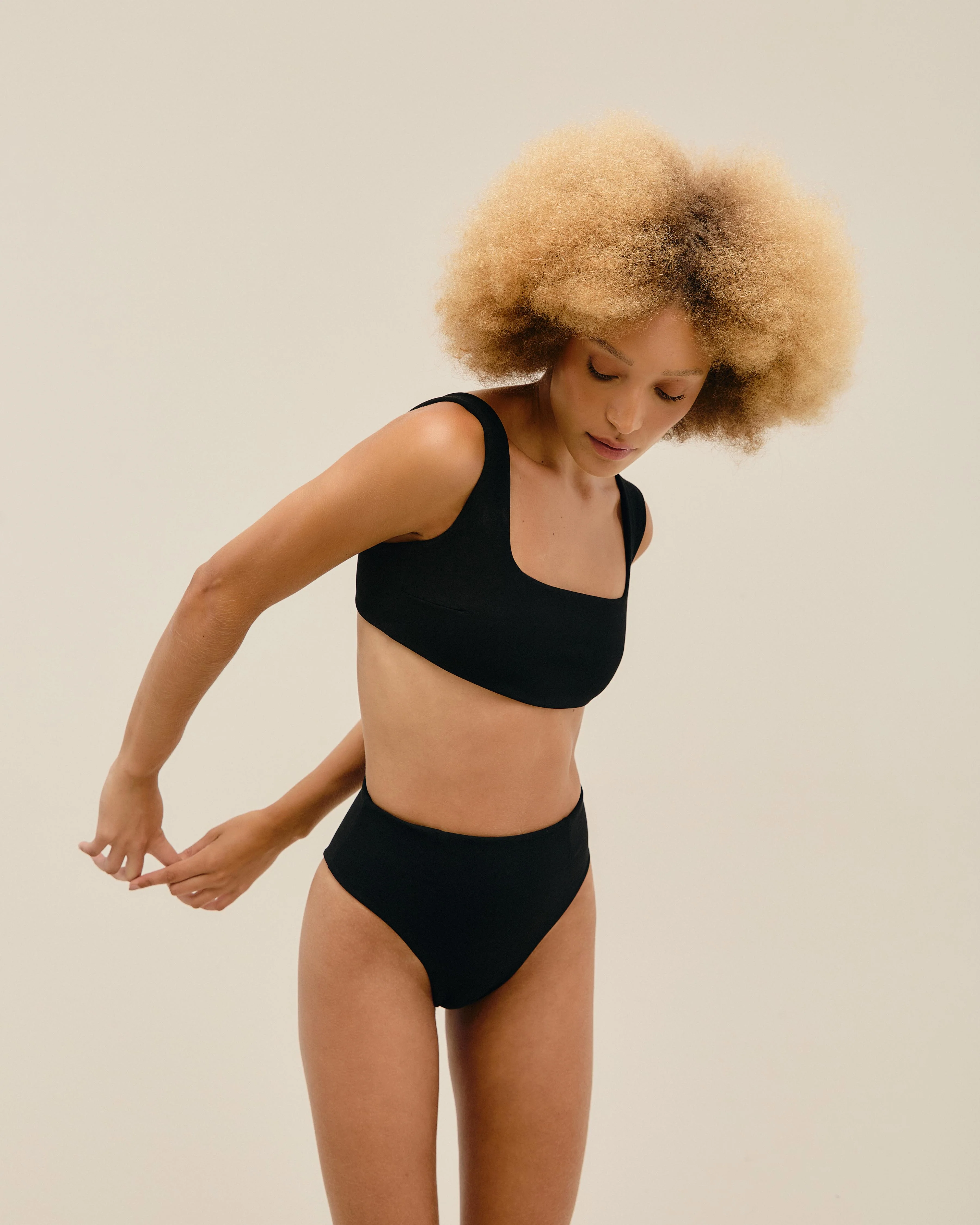 CREPE MANU TOP BLACK - Image 3