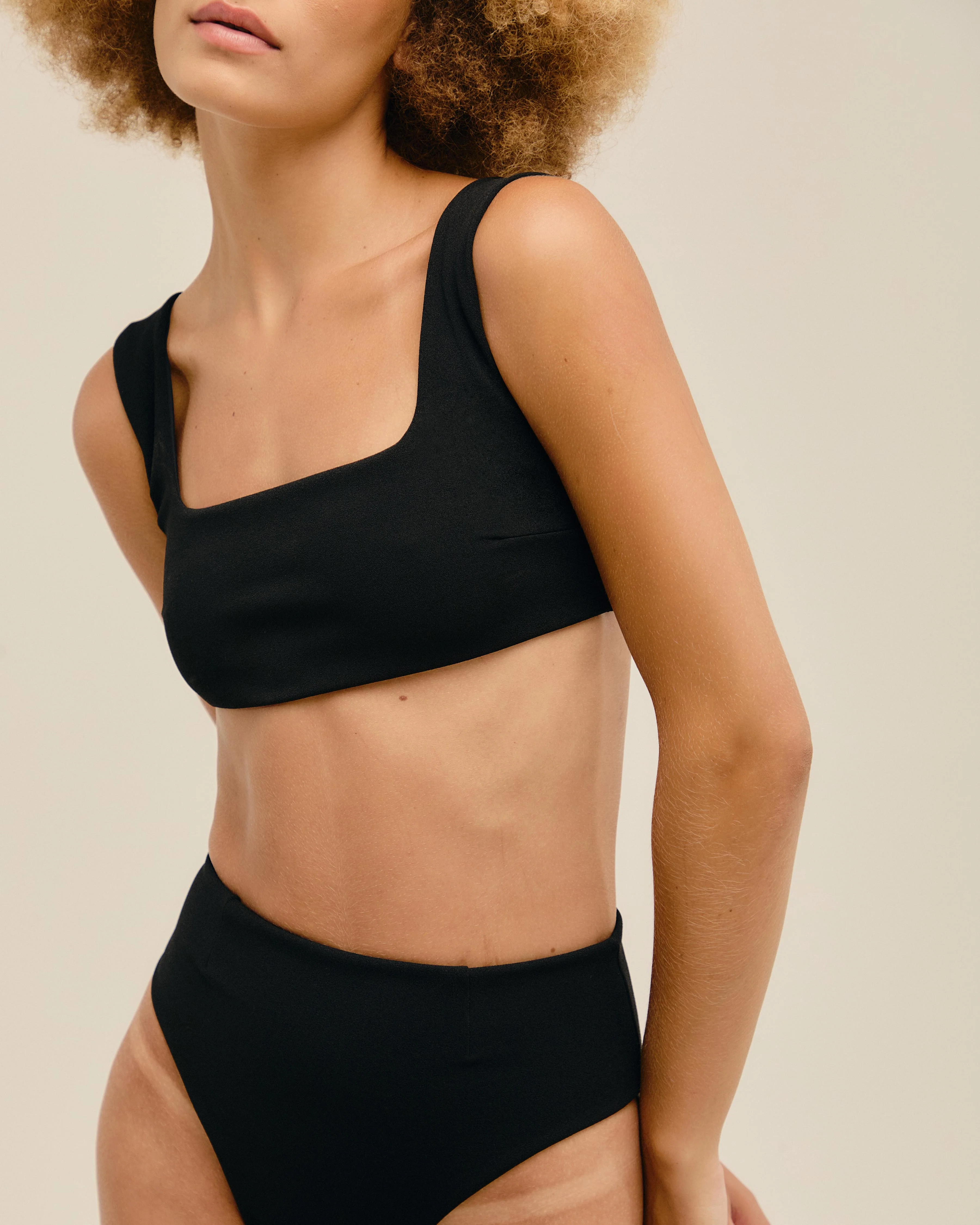 CREPE MANU TOP BLACK - Image 4