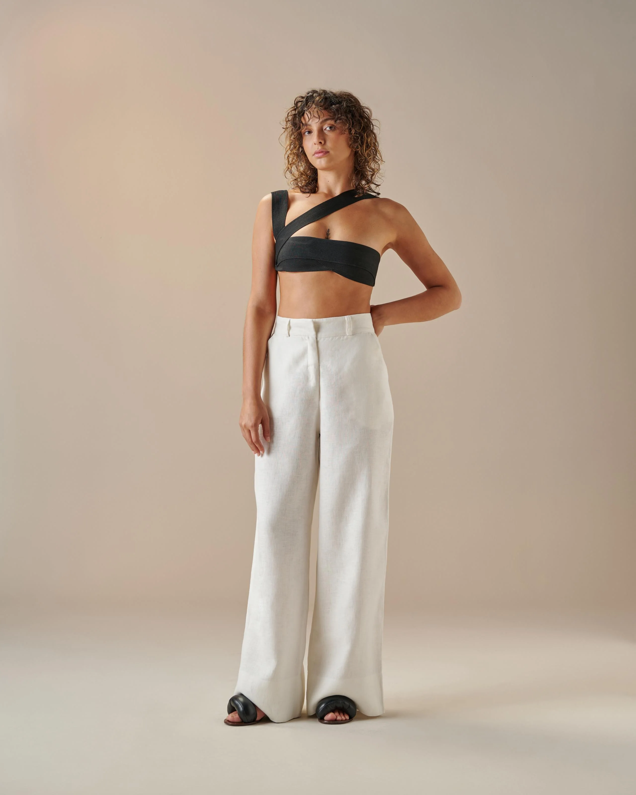 KNIT STRAPS TOP BLACK - Image 2
