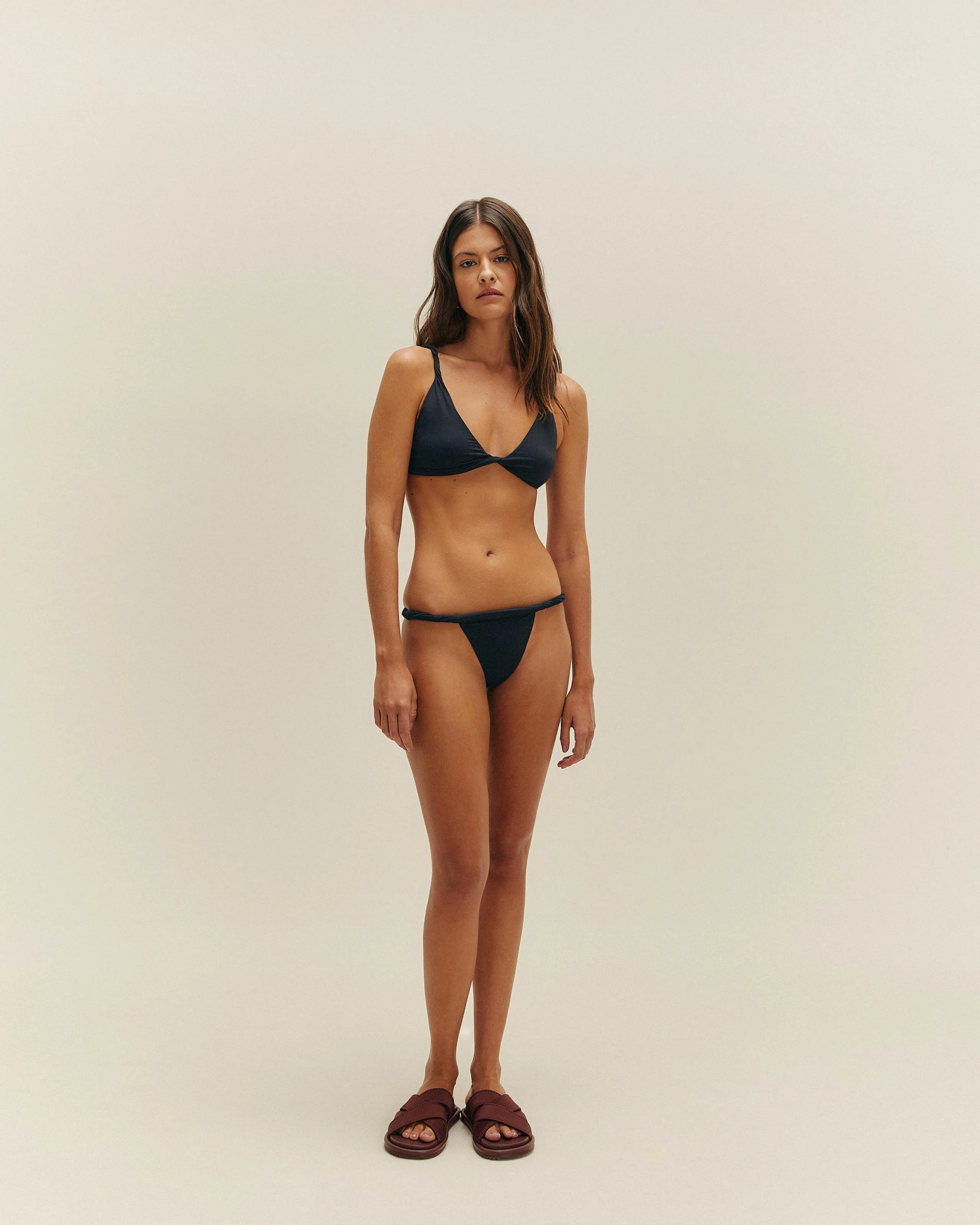 MARI HOTPANTS BLACK