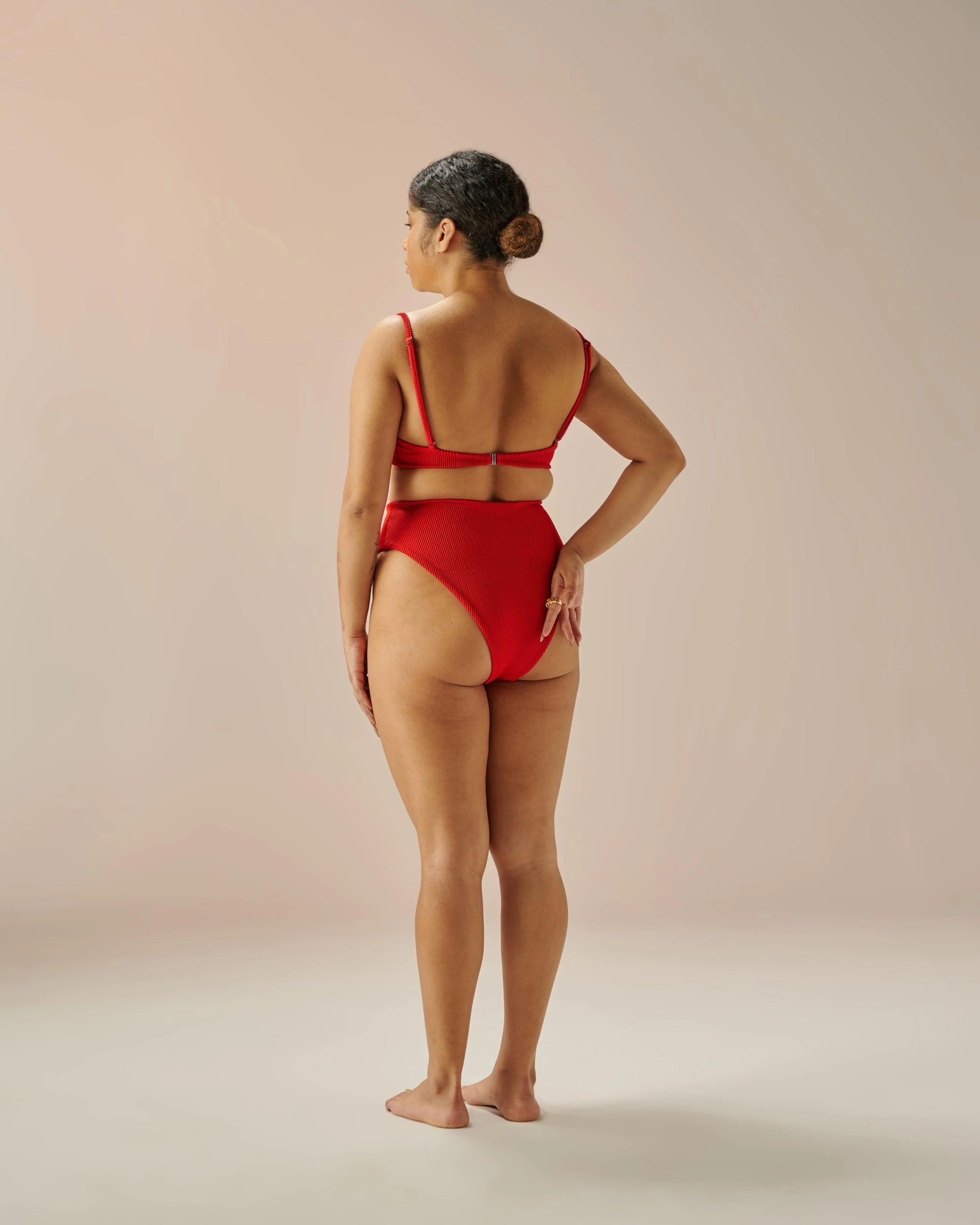 RIBBED HIGHLEG HOTPANTS RED SHIFT - Image 8