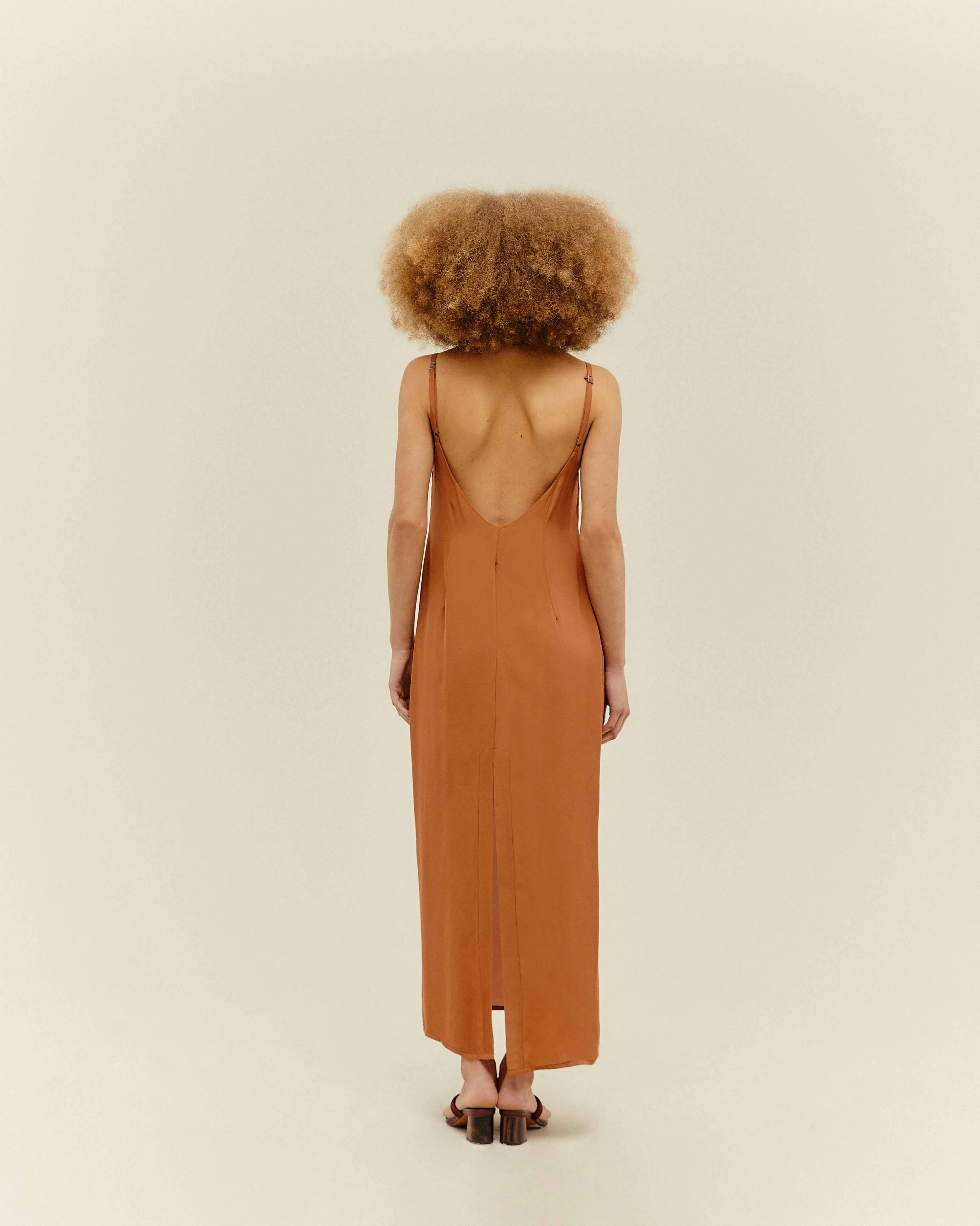 SLEEPDRESS MID BROWN - Image 2